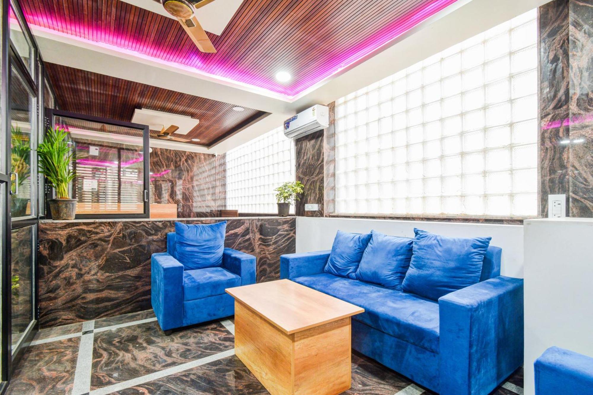 Super Townhouse Kokapet Formerly Aarian Tej Nilayam Gundipet Екстериор снимка